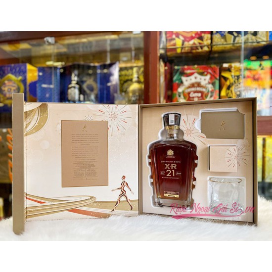 Johnnie Walker XR 21 Năm Hộp Quà Tết 2025