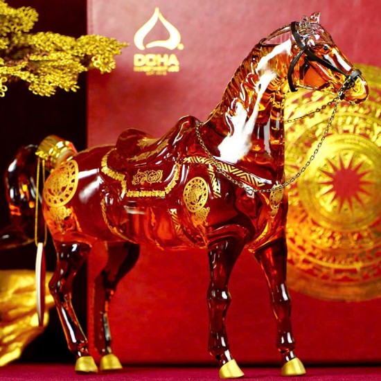 Rượu Ngựa Thuỷ Tinh Doha Mã Đáo Thành Công Rượu Ngựa Thuỷ Tinh Doha Mã Đáo Thành Công
