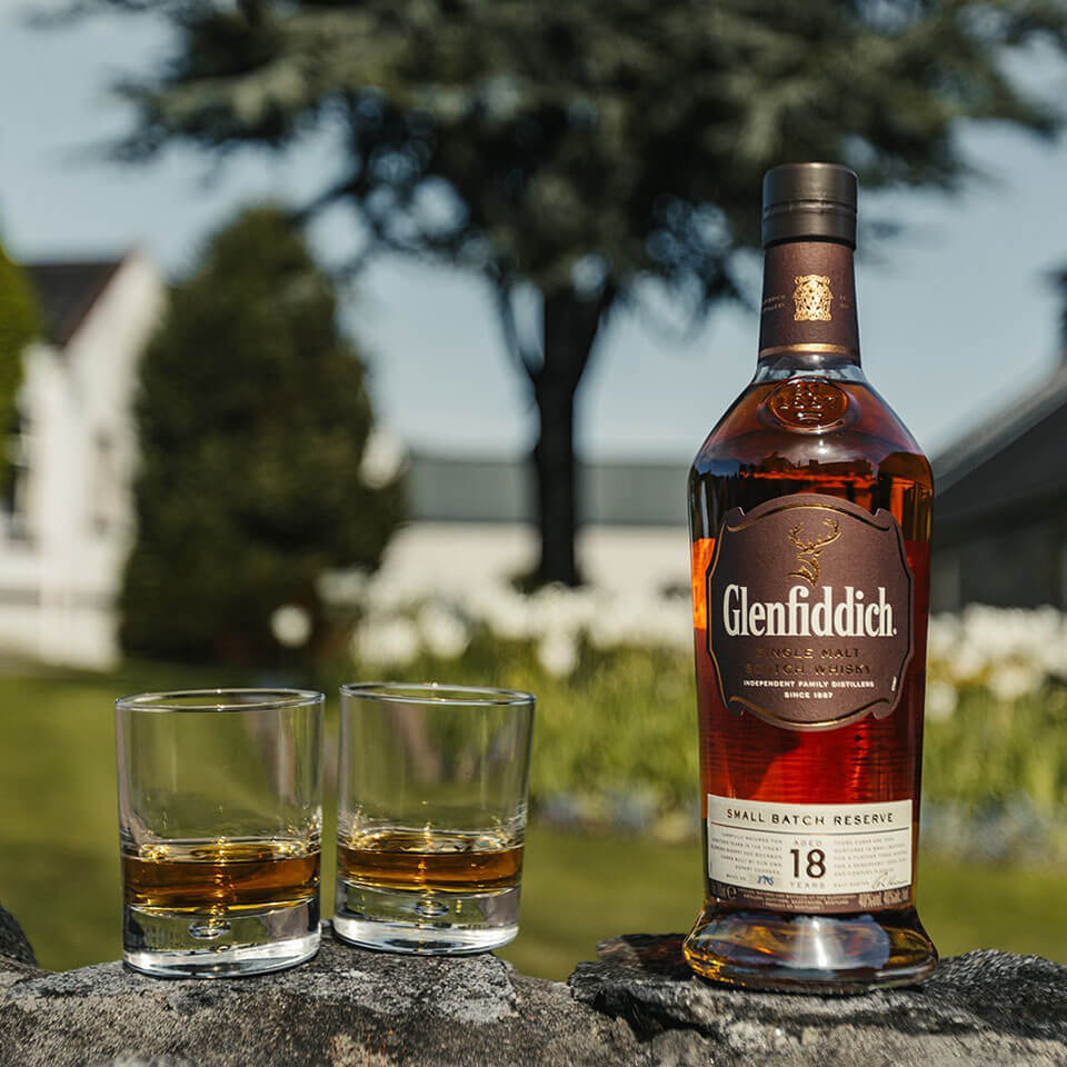 Топ виски. Стаканы Glenfiddich. Виски High class. Glenaladale виски. Гленфиддич стакан.